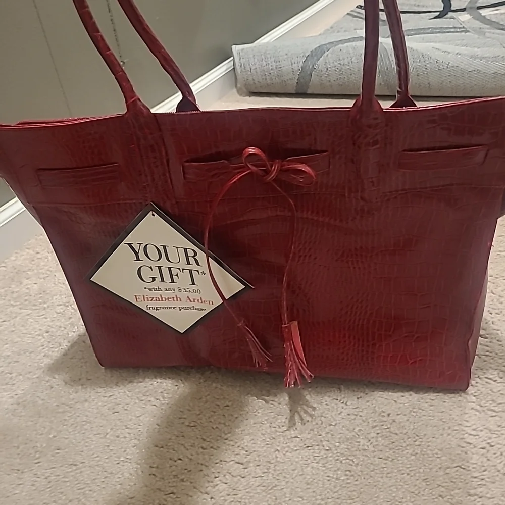 Elizabeth Arden Oversized Red Alligator Skin Faux Tote - Picture 3 of 15